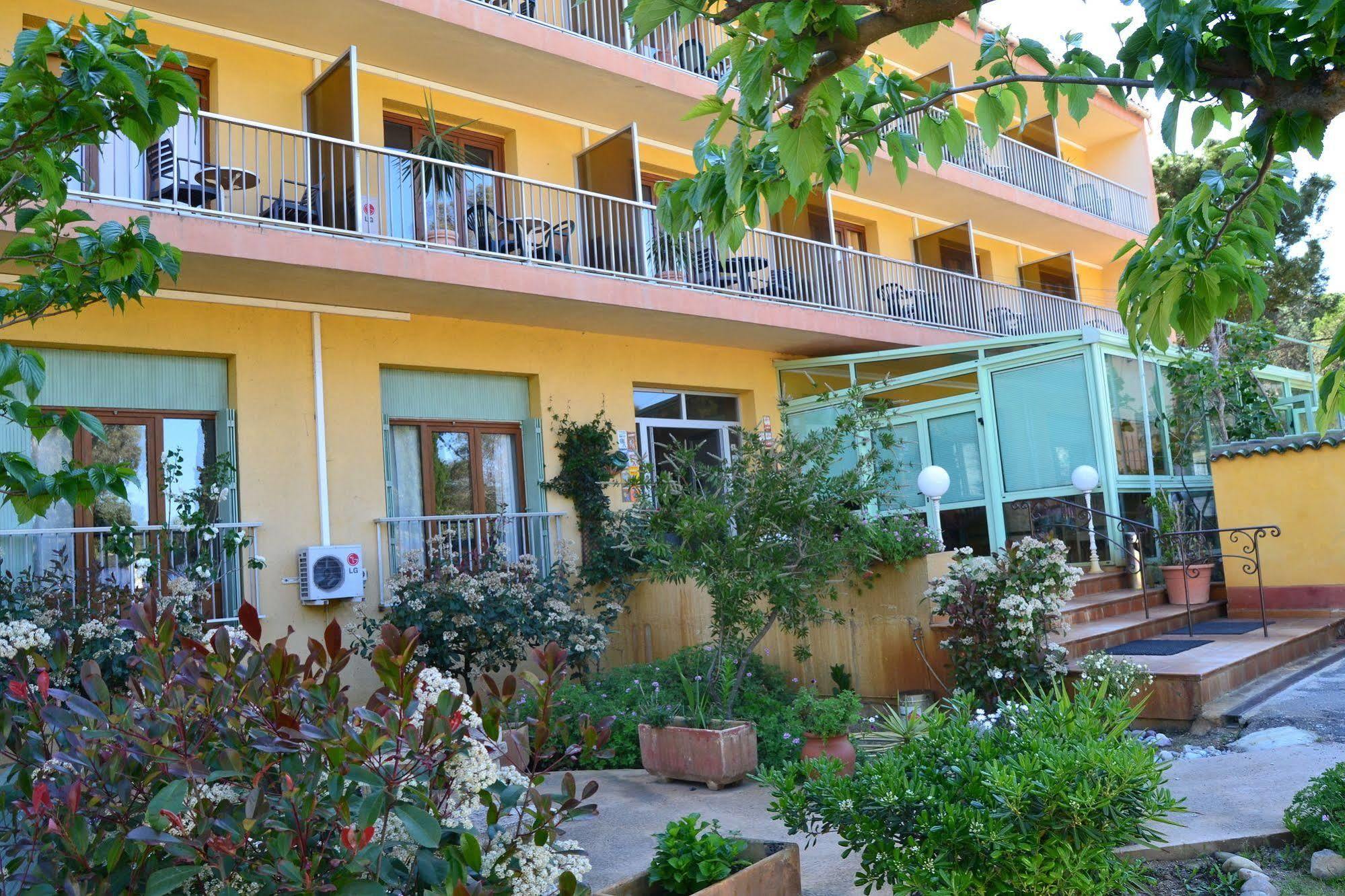 Hotel Cyrnea Calvi  Dış mekan fotoğraf
