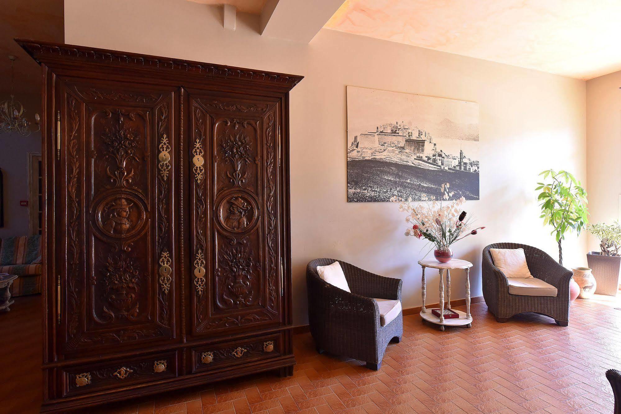 Hotel Cyrnea Calvi  Dış mekan fotoğraf