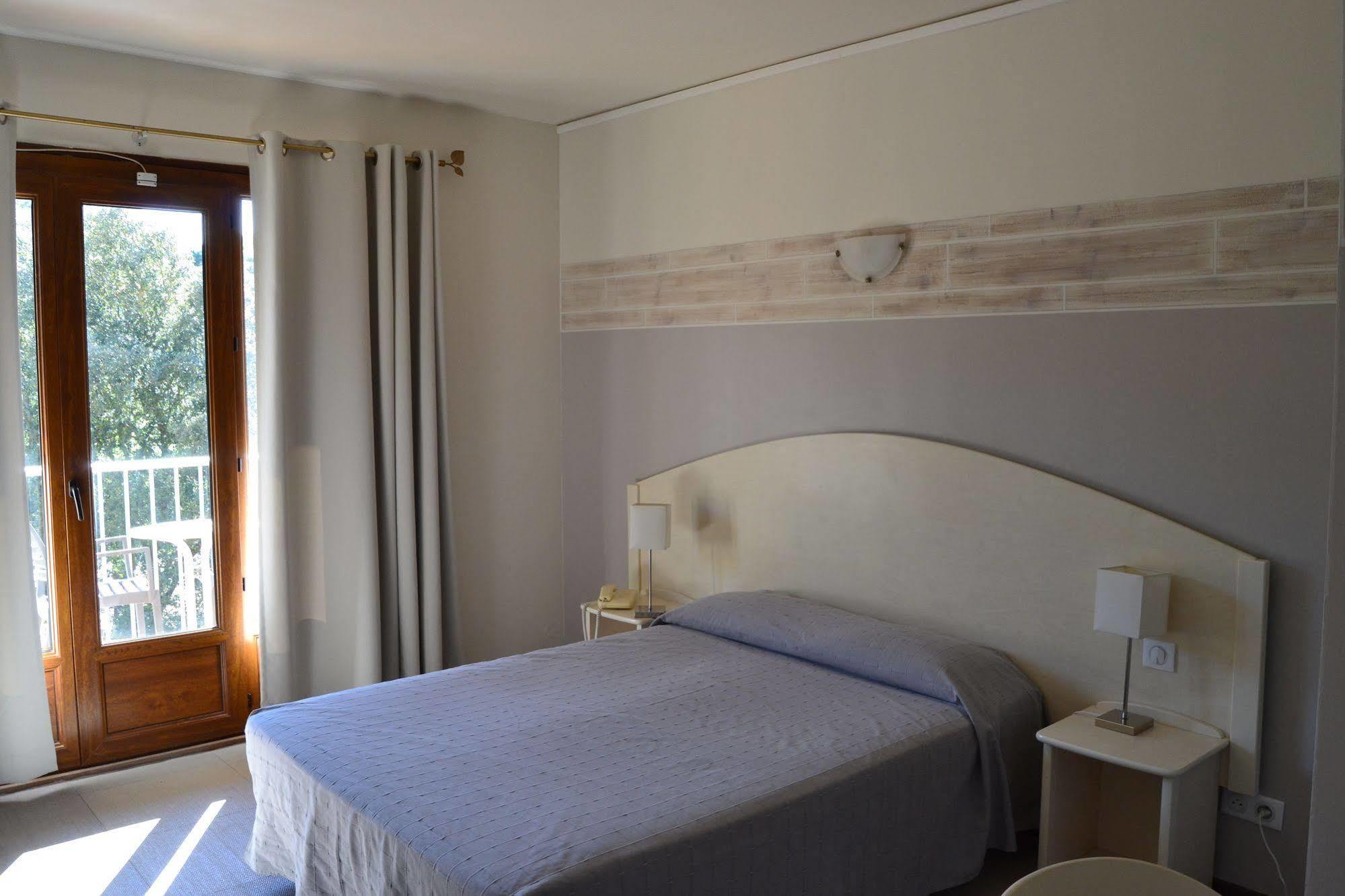 Hotel Cyrnea Calvi  Dış mekan fotoğraf