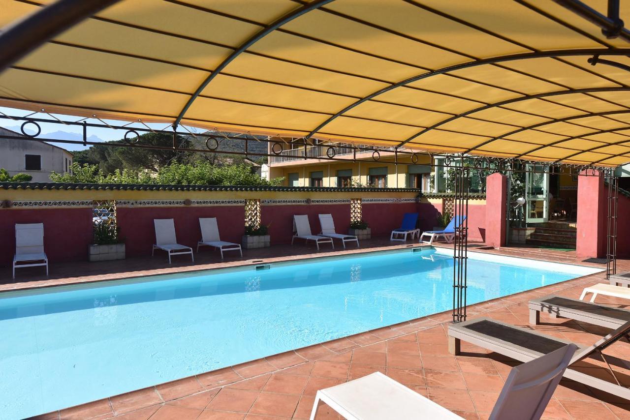 Hotel Cyrnea Calvi  Dış mekan fotoğraf